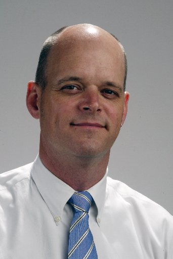 Peter Delevett, San Jose Mercury News, respected press judge in Best in Biz Awards 2013 business awards